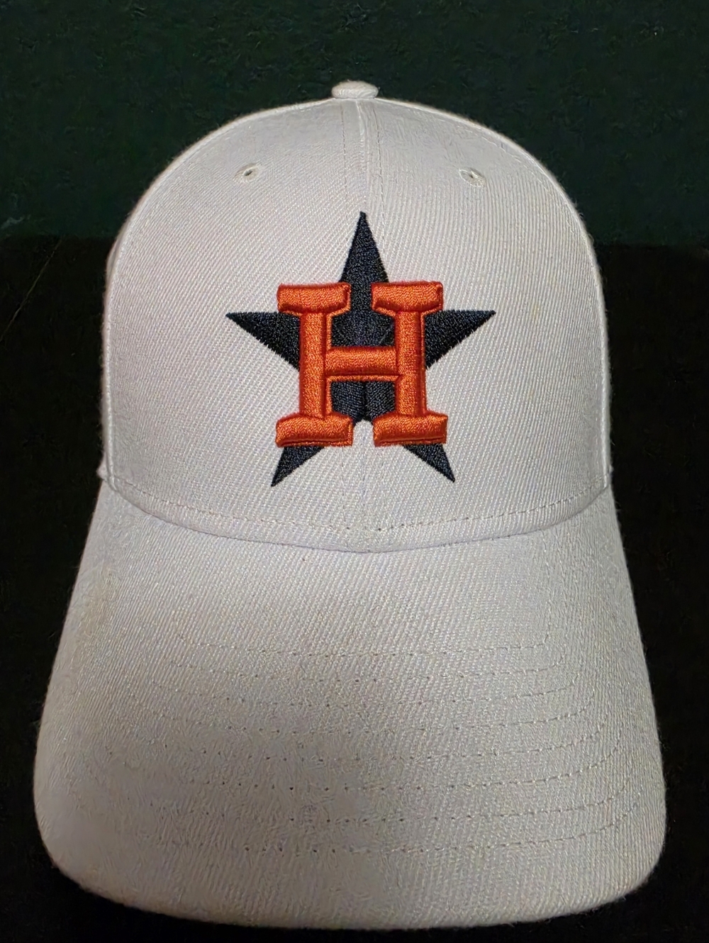 Astros White Hat